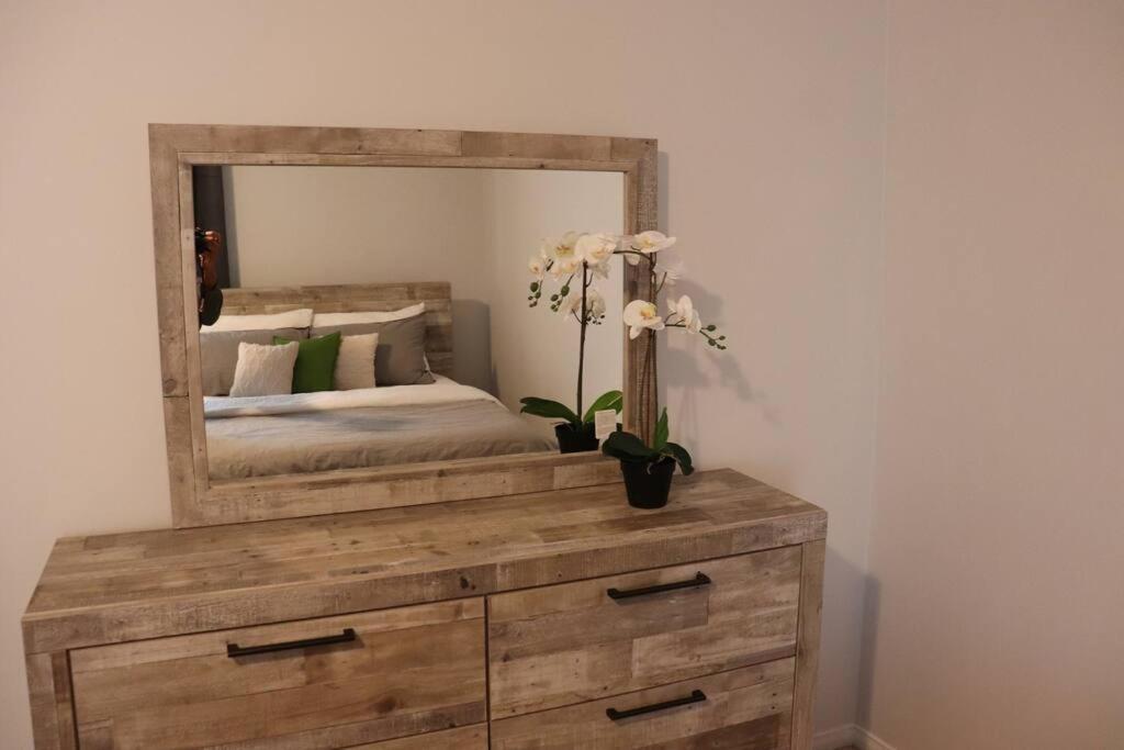 Entire 4 Bed Room Detached Residential Home Ajax Ngoại thất bức ảnh
